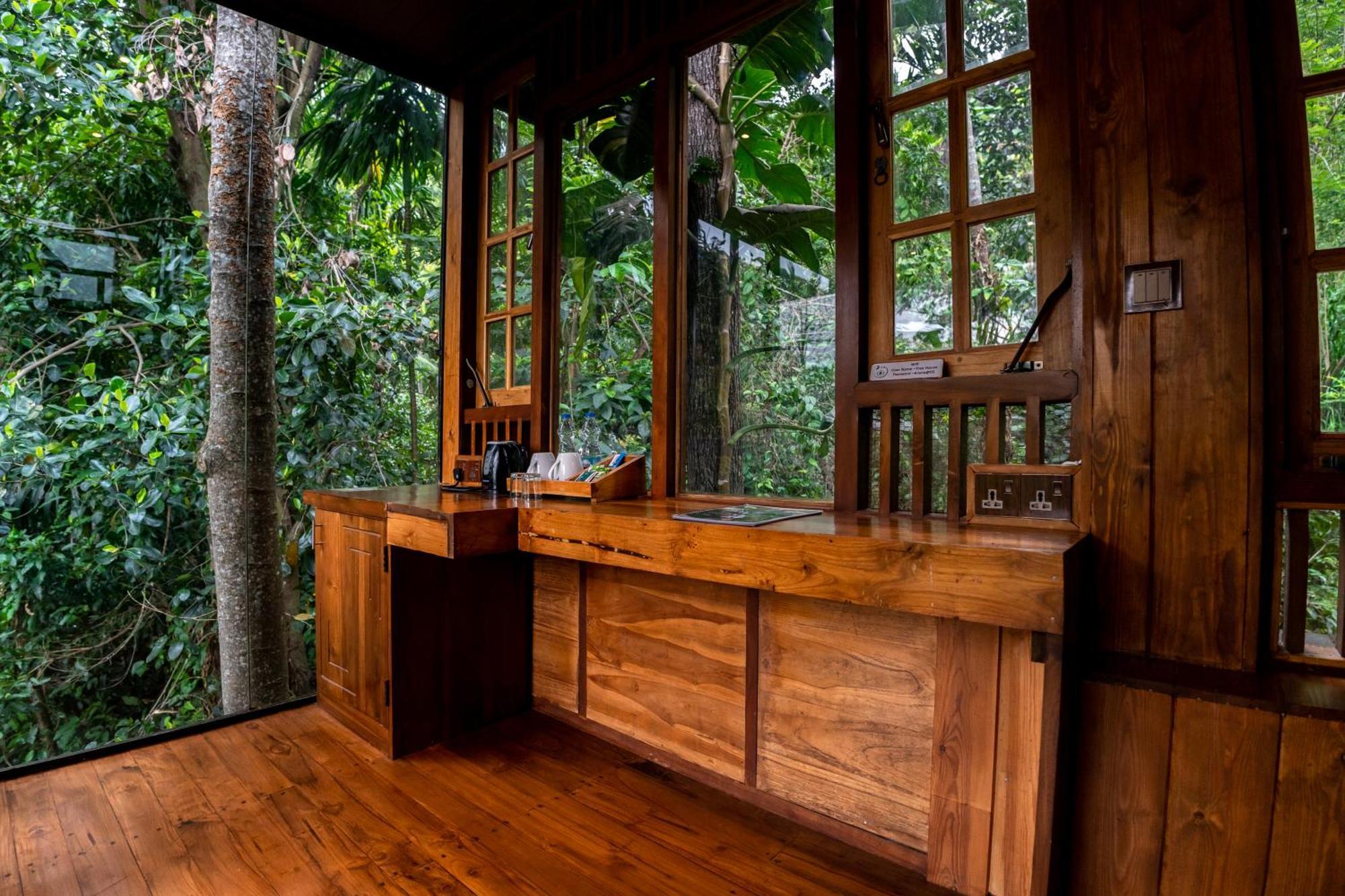 Arana Sri Lanka Eco And Yoga Center Деревянный коттедж Элла